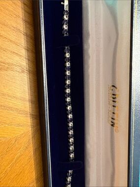 Crystal Tennis Bracelet in Silver - Grafton